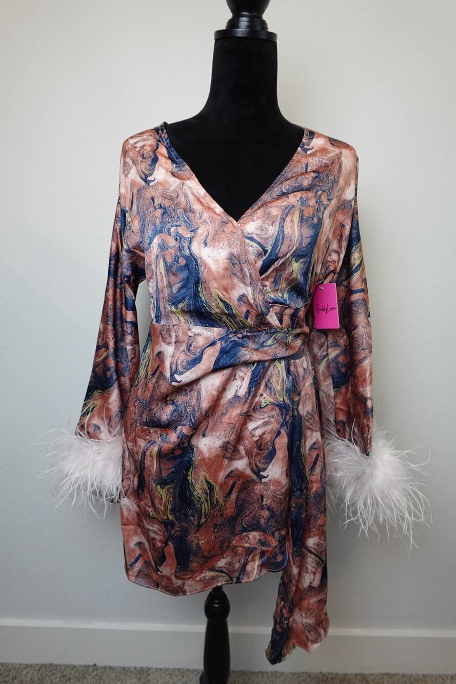 Stunning Buddy Love Anisa Feather Cuff Mini Dress size Small